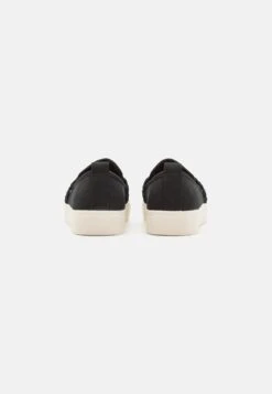 Anna Field Slip-Ons - Black -Anna Field Shop 02c1c02bf10f48da88d72371aa3834c8
