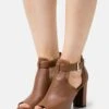 Anna Field Leather - Ankle Cuff Sandals - Cognac