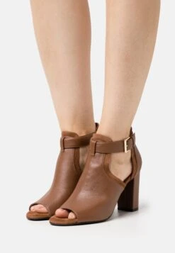 Anna Field Leather - Ankle Cuff Sandals - Cognac