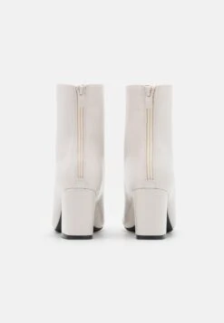 Anna Field Classic Ankle Boots - White -Anna Field Shop 4eec0203fd684d74b9b6dcd3d4827573
