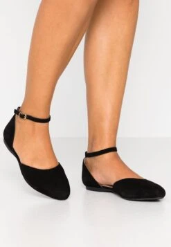 Leather - Ankle Strap Ballet Pumps - Black