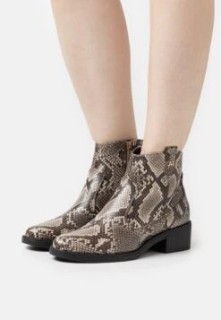 Anna Field Cowboy/Biker Ankle Boot - Multicoloured