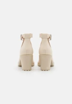 Anna Field Ankle Cuff Sandals - Offwhite -Anna Field Shop b9a96f53a39140eaa6027a4d841f19a9