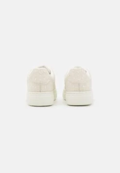 Trainers - Off-White -Anna Field Shop d3b67d0bf0f5472984c10fecfec1cafd