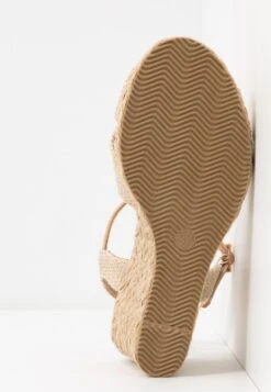 Anna Field Wedge Sandals - Beige -Anna Field Shop e7d50a84676341139a52b1b4f6d1236e