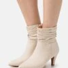 Classic Ankle Boots - Beige