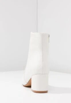 Anna Field Ankle Boots - White 12 Anna Field Ankle Boots - White -Anna Field Shop fab6e96b822a43cfb21445dd3c2dc8b2